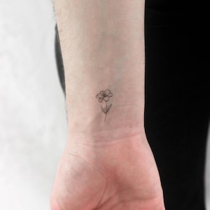 Lily Temporary Tattoo (Set of 3)