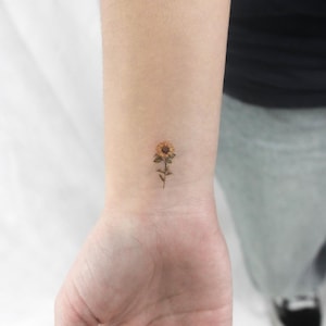 Piccolo tatuaggio temporaneo girasole acquerello (set di 3)