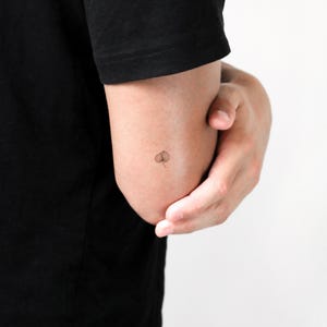 Little Anthurium Temporary Tattoo (Set of 3)
