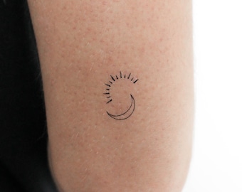 No.140_The sun and the moon/太陽,リアルタトゥー No.140_The sun and the moon/太陽,月,六芒星,2週間 - メルカリ