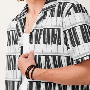 Hawaiiaans shirt pianotoetsen, Hawaiiaans shirt voor muzikanten, pianist Hawaiiaans shirt, cadeau voor pianist, muziekliefhebber Hawaiiaans shirt