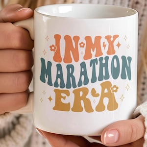 Caneca "Na Minha Era da Maratona", presente engraçado para corredores, caneca de café motivacional para o dia da corrida, caneca de treinamento para maratona, presente de parabéns para ela ou para ele