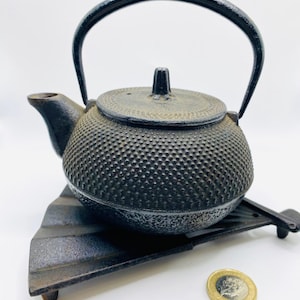 Vintage Nambu Tekki Iron Tea Pot with Kotobuki Saucer - Japanese cast iron teapot- Iwachu -Japanese tea set- made in Japan - artisan gift -