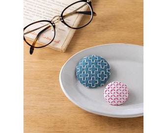 Sashiko Embroidery Kit for Making Brooch - For Beginners- made in Japan - sashiko starter kit- sashiko stitching kit - Japanese Craft Kit