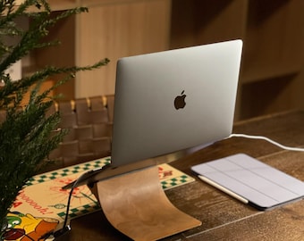 Soporte de madera personalizado para portátil LOOMMA para Macbook - Elevador de escritorio portátil y plegable, soporte para oficina en casa, regalo ideal para un nuevo trabajo