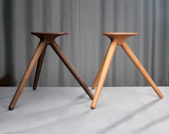 LOOMMA Premium Solid Wood Tripod Stand for Devialet Phantom - Expertly Crafted in Walnut and White Oak for Stability and Style