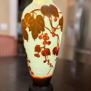 Beautiful Cameo Glass Vase.! Grape Vine Design, Vintage Art Glass Frosted Large Vase 15&quot;