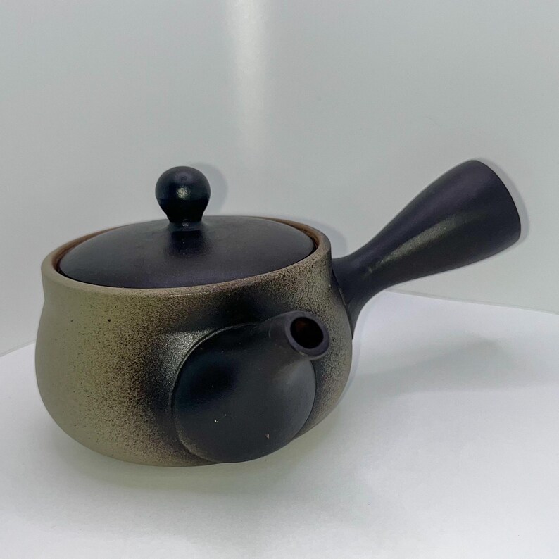 MysticMugTea Tokoname Yaki Kyusu Teapot - Thumbnail 3
