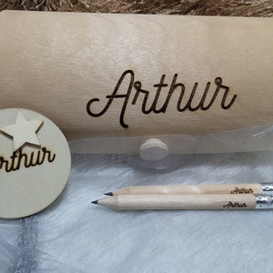 Gift box presented in a cylindrical wooden gift box - Customizable with laser engraving. Children, wedding witness