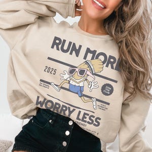 Moletom Retro Pasta Lover Running Camiseta engraçada de comida, Top de desenho animado vintage, Presente para maratonista, Gola redonda, Moletom com estampa estética dos anos 90