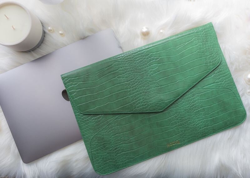 Kelly clutch leather clutch bag Hermès Green in Leather - 34198992