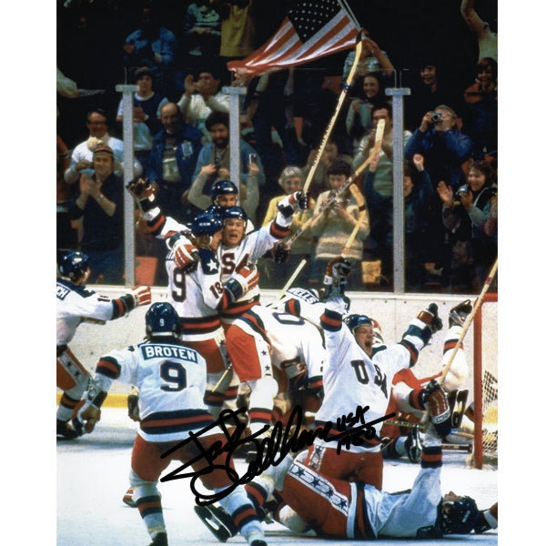 Miracle on Ice 1980 USA Hockey Team Photo Signed by Jack O'callahan