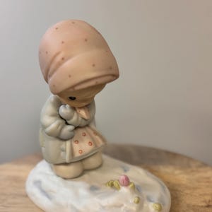 Vintage 1987 Precious Moments February 109991 - Collectible Figurine