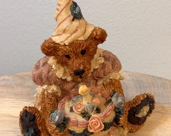 Vintage 1993 Boyds Bears and Friends Bailey's Birthday 2014 - Collectible Figurine