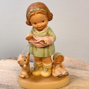Vintage 1994 Memories of Yesterday A Helping Hand For You 101192 - Collectible Figurine