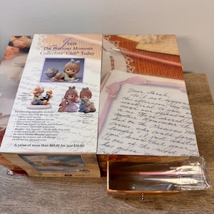 Vintage 2001 Precious Moments Friends Write From The Start 25150/C0021 - Collectible Figurine