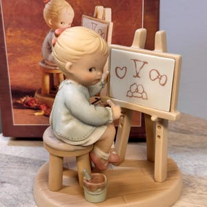 Vintage 1992 Memories of Yesterday Five Years of Memories 525669 - Collectible Figurine