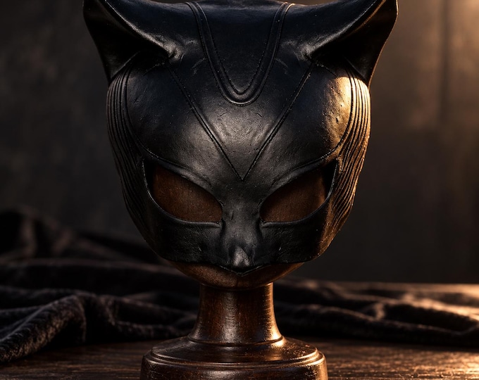 Sleek Feline Mask, Realistic Molded Latex Headwear, Halloween Cosplay and Costume Party Wear