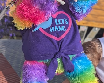 Regenbogen Faultier Build A Bear in slgan t-shirt
