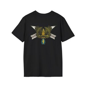 May include: Black t-shirt with a green and gold graphic of an eagle, arrows, and the text "Airborne".