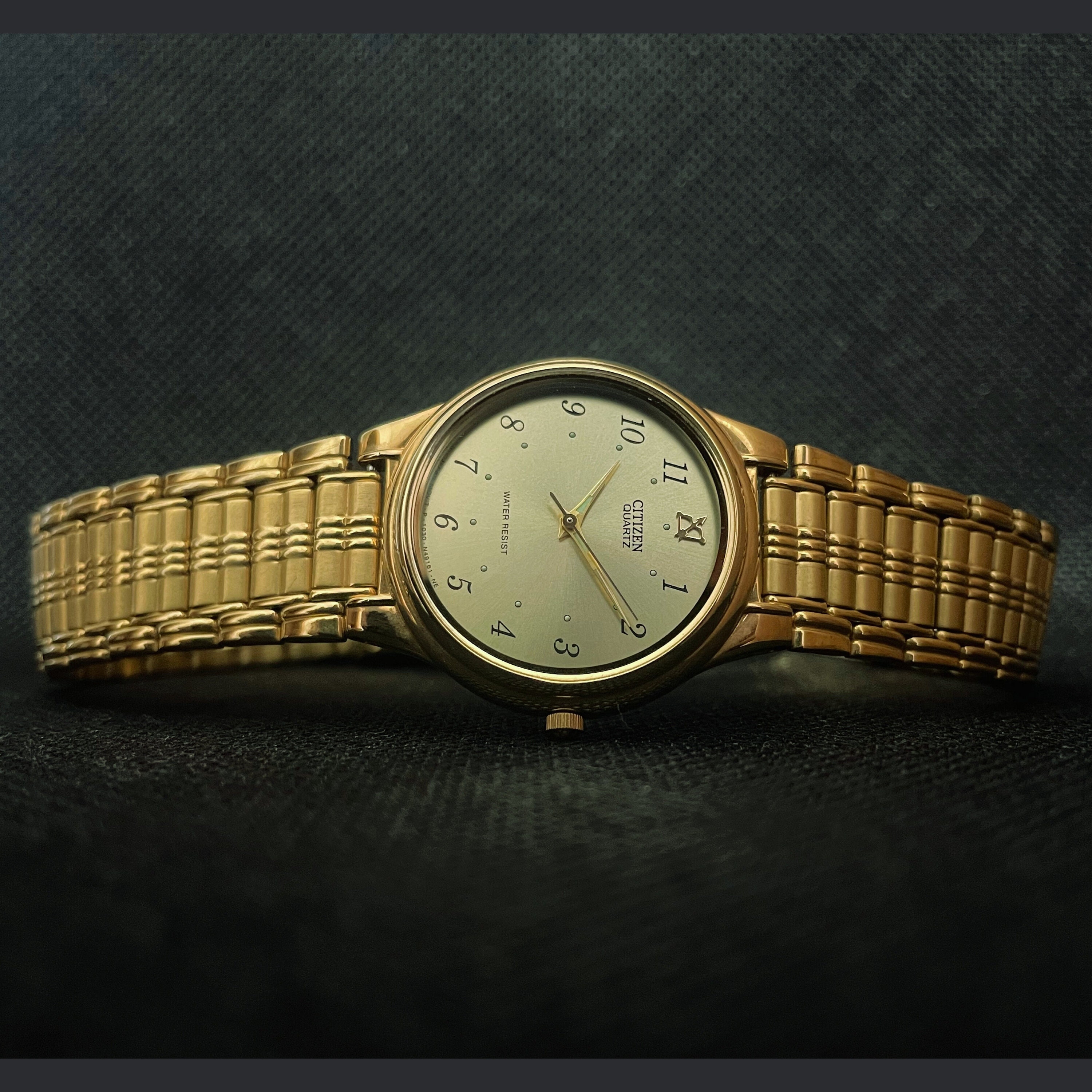 Vintage Citizen Quartz - Men's Watch - Original 1980s - Rare From