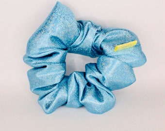 Chouchou bleu scintillant sirène, cadeau parfait, boîte aux lettres cadeau, idée cadeau, accessoire pour cheveux, élastique pour cheveux, coton doux, pompon pour cheveux