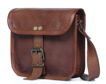 Handmade Leather Crossbody Sling Bag: Vintage Style