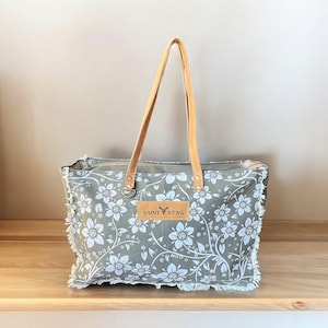 Reisetasche für Frauen | Grün & Floral | Große Canvas Tasche | Multi-Use-Reisen, Lebensmittelgeschäft, Geldbörse | Nettes Geschenk für Sie