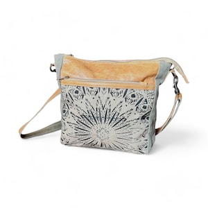 Umhängetasche aus Canvas für Mädchen | Vintage inspirierte Canvas Geldbörse für Frauen | Handgefertigtes Upcycled Accessoire | Geschenk für sie | unisex Schultertasche