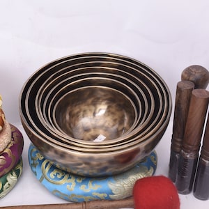 Handmade Seven Chakra Tibetan Singing Bowl Set: Sound Therapy
