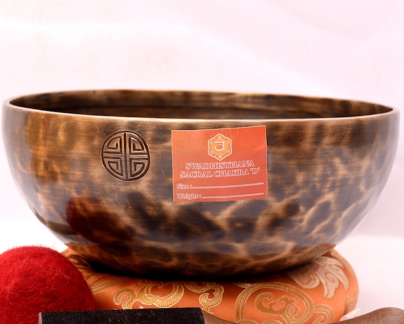 9 Inch D Note Bowl Full Moon Bowl Sacral Chakra Healing Singing Bowl