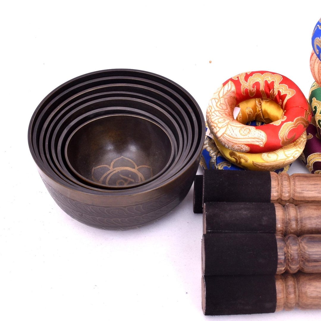 7 Chakra Singing Bowl Set of 7 | Tibetan Singing Bowl Set | Handmade ...