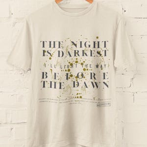 Girl Power, Feminista, Florence and The Machine, La noche es más oscura antes del amanecer, Motivacional, Camiseta de festival, Camiseta activista única, Movimiento imagen 3