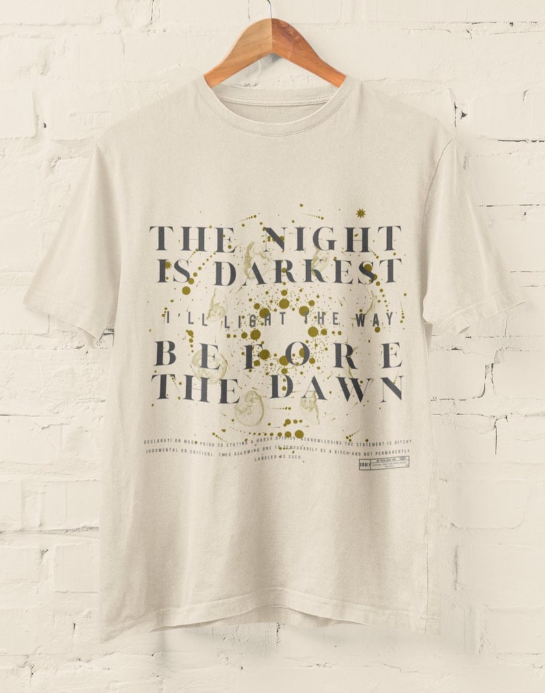 Girl Power, Feminista, Florence and The Machine, La noche es más oscura antes del amanecer, Motivacional, Camiseta de festival, Camiseta activista única, Movimiento imagen 3