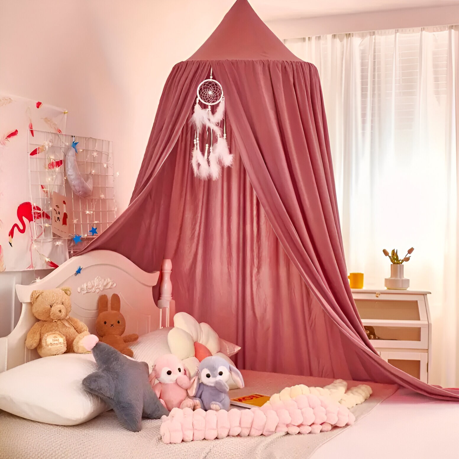 Little girl bed sale canopy