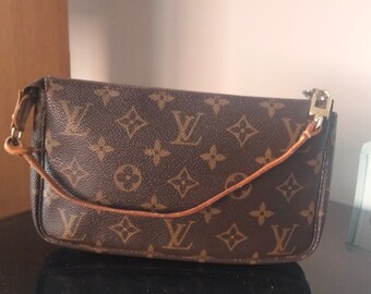 Louis Vuitton pochette bag