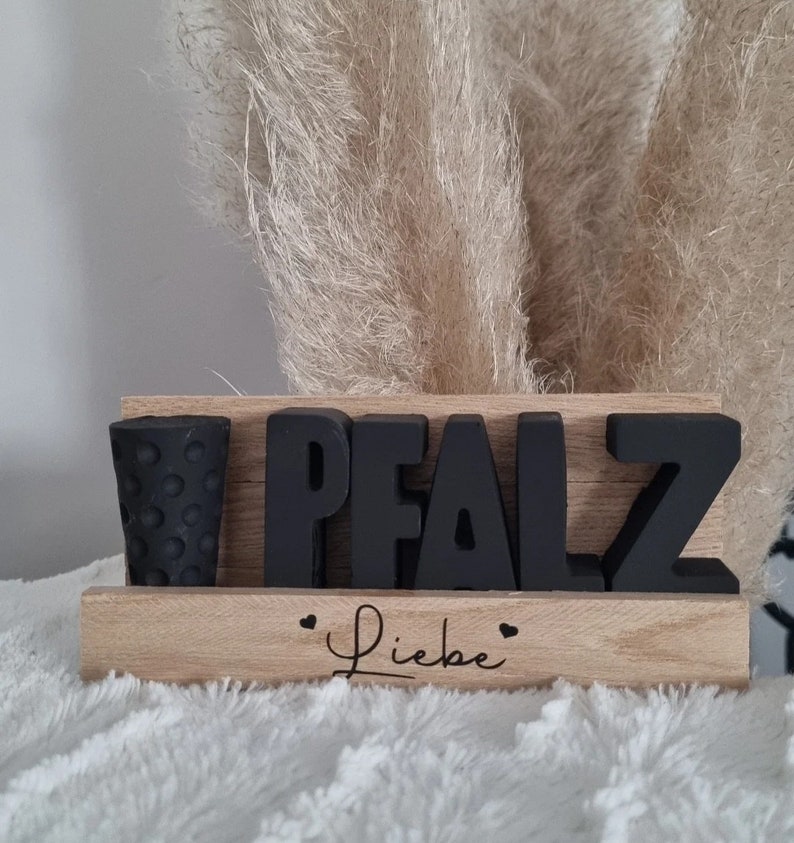 Pfalzliebe Aperol wein Dekoration Buchstaben holzdekoration Liebe Trockenblumen pfalz Geschenke für Mama Oma Papa Opa Geschenkidee für sie Pfalzliebe schwarz