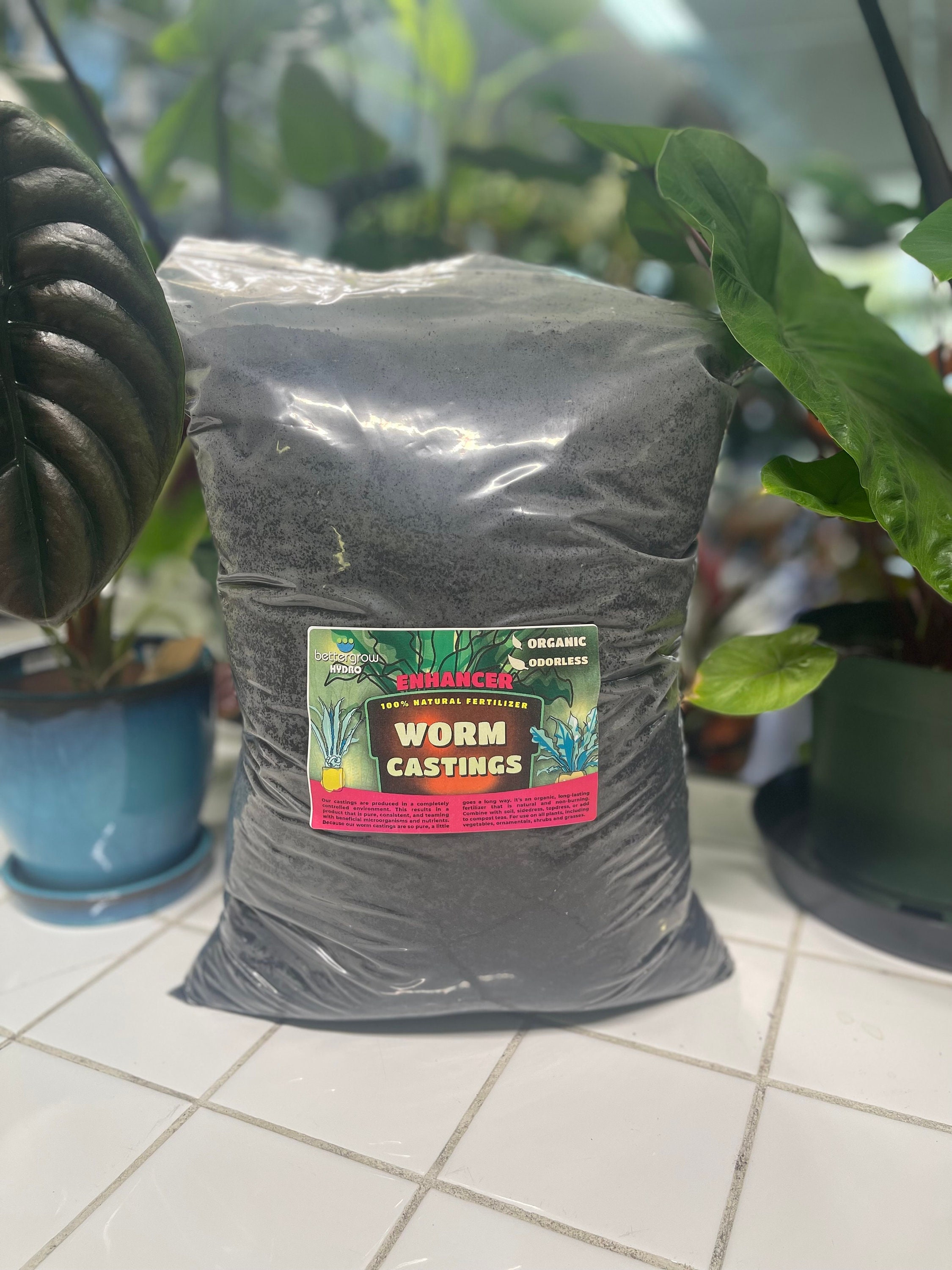 Premium Worm Castings - 2  GALLON - 100% Natural and Odorless Fertilizer and Soil Amendment