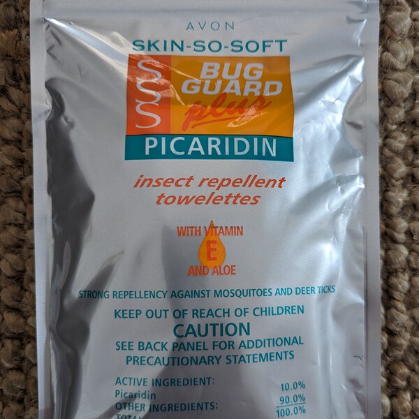 Avon*Skin So Soft*Bug Guard Picaridin 10% -  8 Towelettes