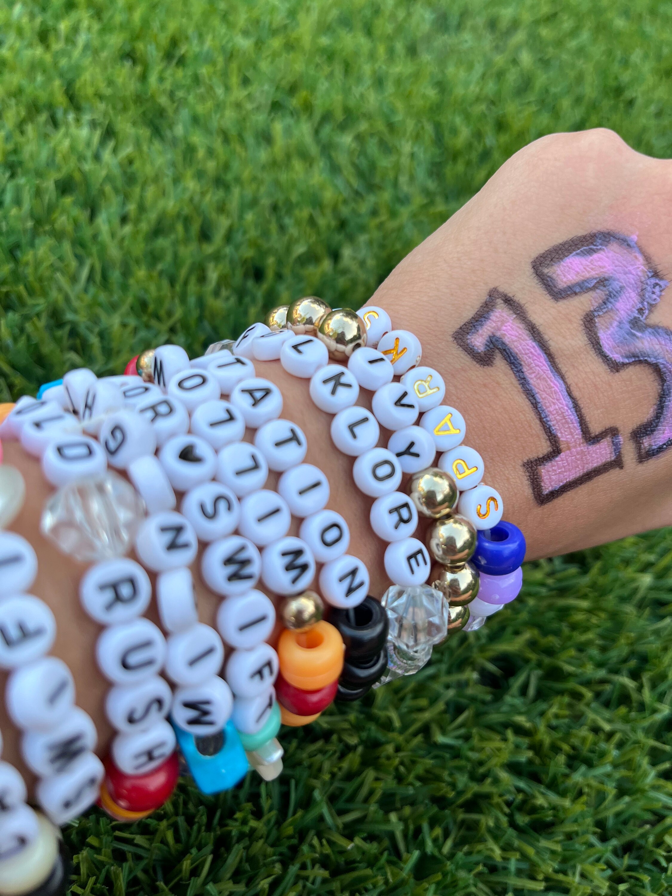 Taylor Swift 13 Friendship Bracelet Pack!!! - Etsy