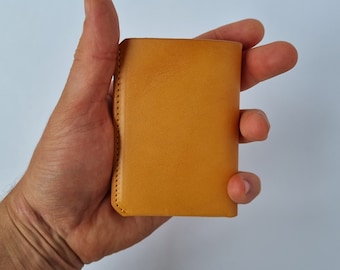 Everyday classic minimalist wallet