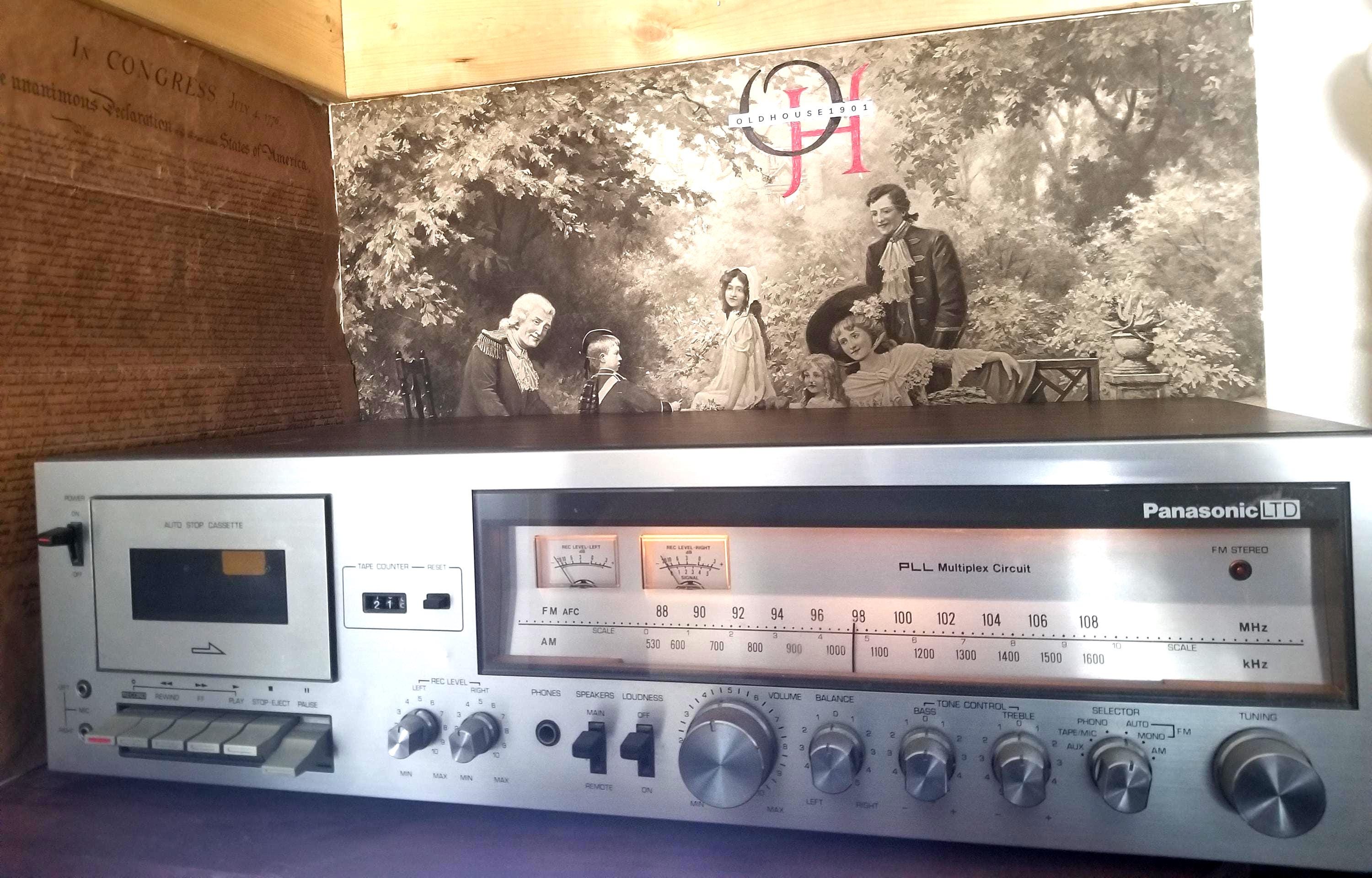 Panasonic SE-4608 Am/fm/cassette Compact Combo Stereo. Sold for