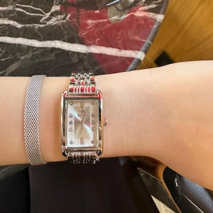 Women&#39;s luxury watch