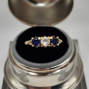 10k Gold White And Blue Glass Ring