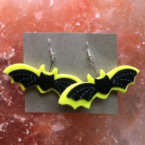 Bat felt spooky Halloween dangle/drop earrings