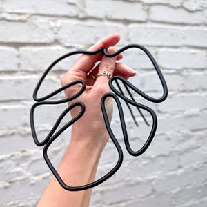 Monstera-vormige plantensteun - zwart - plantenliefhebber cadeau - plantenlatwerk