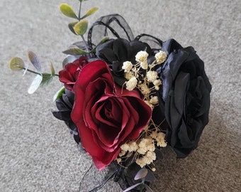 Gothic Red Rose wrist corsage,corsage for guest,corsage for wrist,prom wrist corsage,gothic corsage,wedding corsage,faux flower corsage,gift