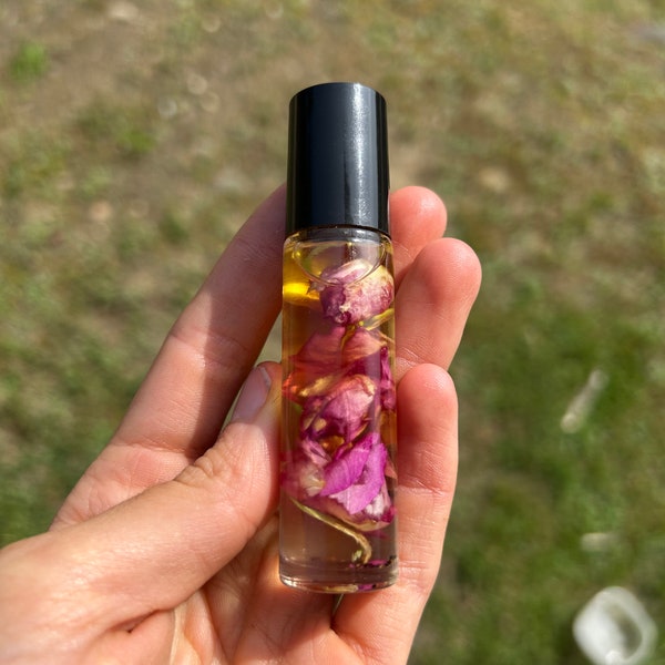 Herbal oil serum- Rose and peach floral- Roller bottle
