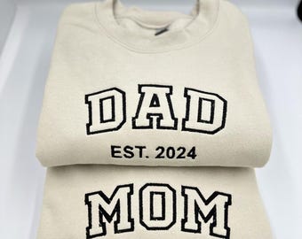 Custom Embroidered Sweatshirt, Daddy Est Year Shirt, Grandpa Shirt With Date, Gift For New Dad, Father's Day Gift