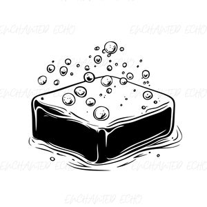 Puede incluir: Una barra de jabón negra con burbujas flotando a su alrededor. El jabón está parcialmente sumergido en agua.